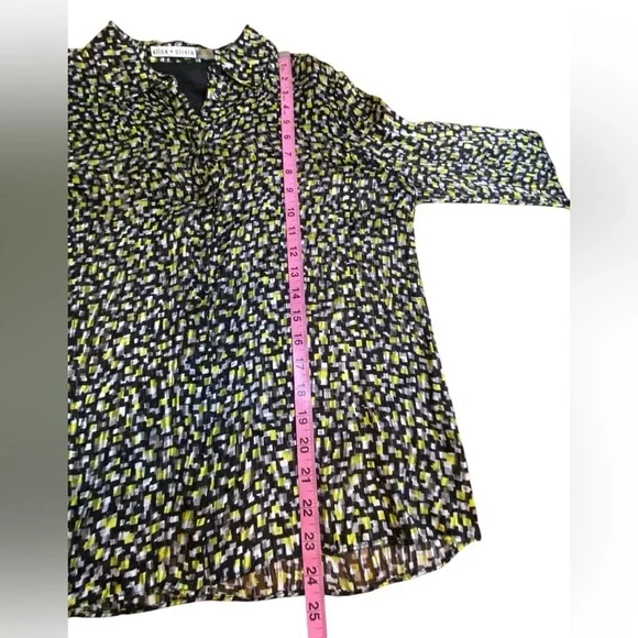 Alice + Olivia Silk blend Sheer geometric Eloise Blouse Women’s Size LG